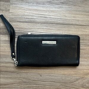 Younique Black Pebbled Leather Wristlet Wallet